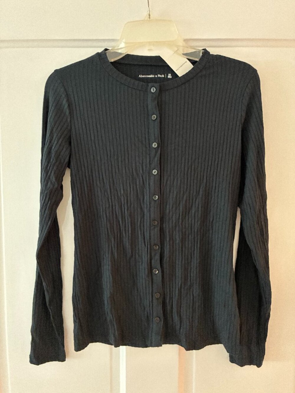 Abercrombie & Fitch Black Ribbed Button Front Long Sleeve Top XS NWT